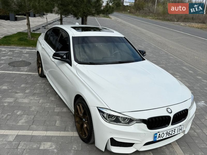 Седан BMW 3 Series 2017 в Ужгороді