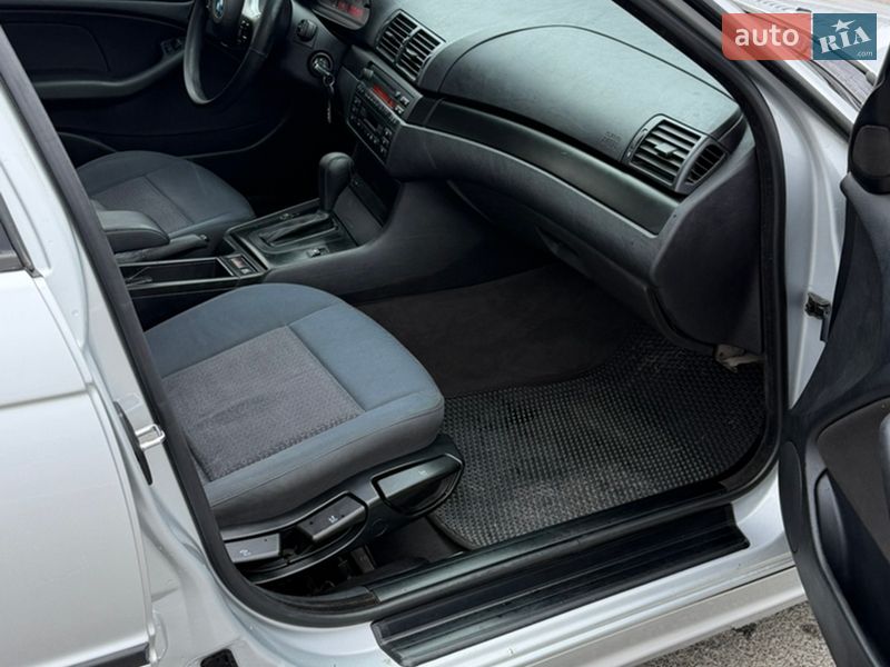 Седан BMW 3 Series 2002 в Києві