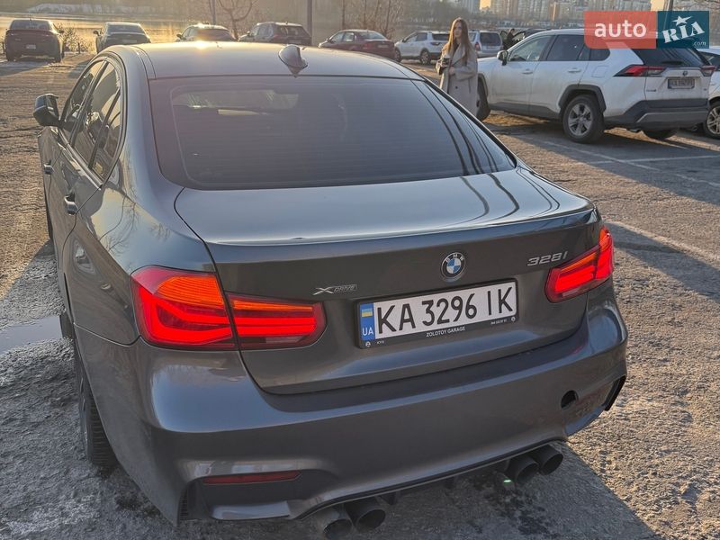 Седан BMW 3 Series 2015 в Киеве