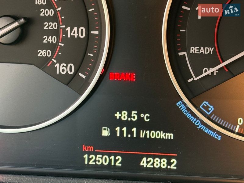 Седан BMW 3 Series 2015 в Киеве