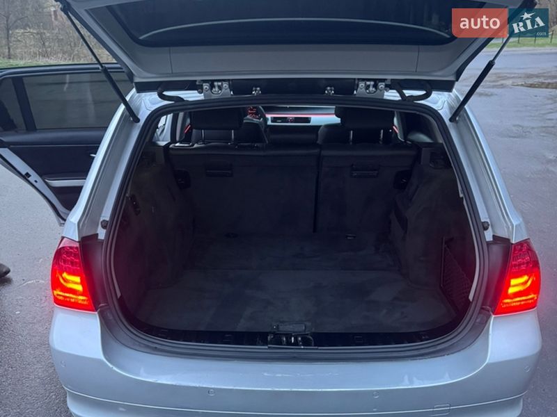 Универсал BMW 3 Series 2010 в Дрогобыче