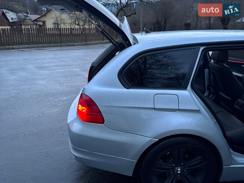 Универсал BMW 3 Series 2010 в Дрогобыче