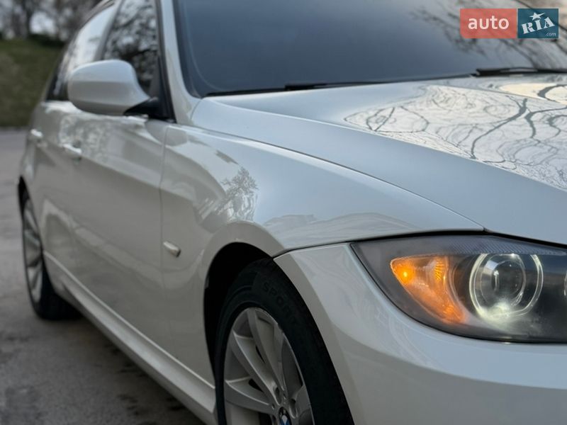 Седан BMW 3 Series 2010 в Белой Церкви