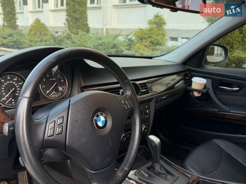 Седан BMW 3 Series 2010 в Белой Церкви