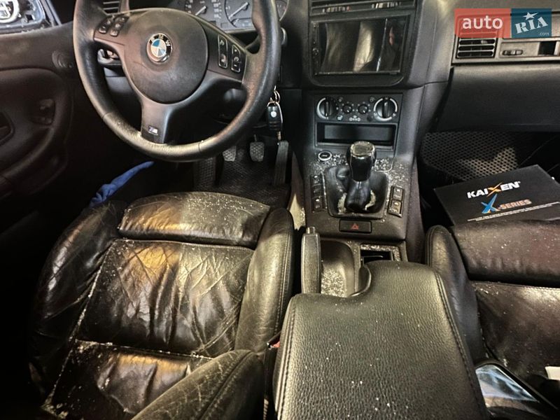 Седан BMW 3 Series 1991 в Охтирці