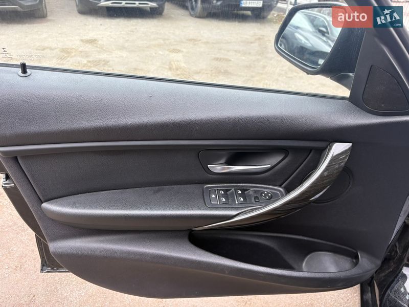 Седан BMW 3 Series 2016 в Виннице