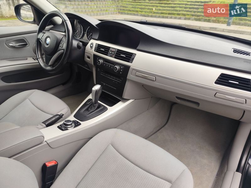 Седан BMW 3 Series 2009 в Києві фото 15 Седан BMW 3 Series 2009 в Києві