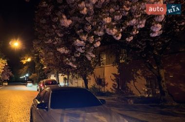 Седан BMW 3 Series 2013 в Ужгороде