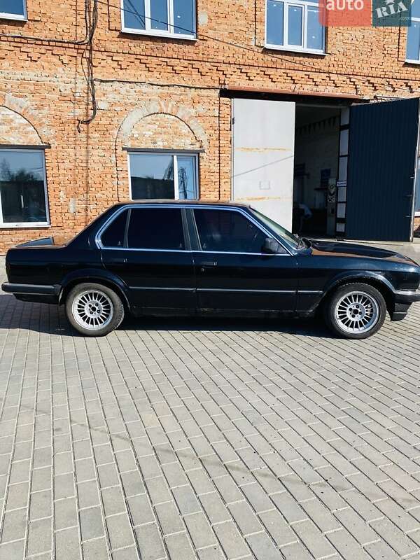 Седан BMW 3 Series 1985 в Миргороді