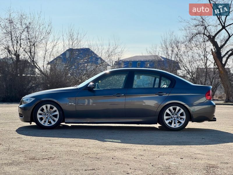 Седан BMW 3 Series 2005 в Києві