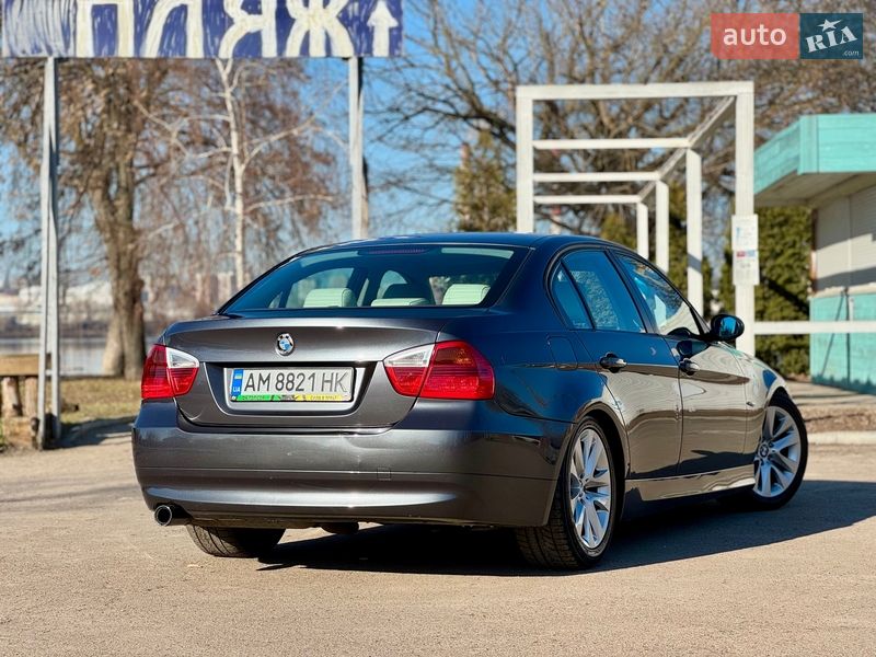 Седан BMW 3 Series 2005 в Києві