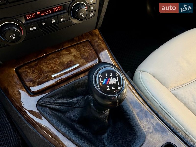 Седан BMW 3 Series 2005 в Києві