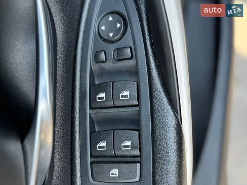 Седан BMW 3 Series 2013 в Николаеве