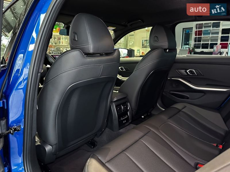 Седан BMW 3 Series 2024 в Киеве