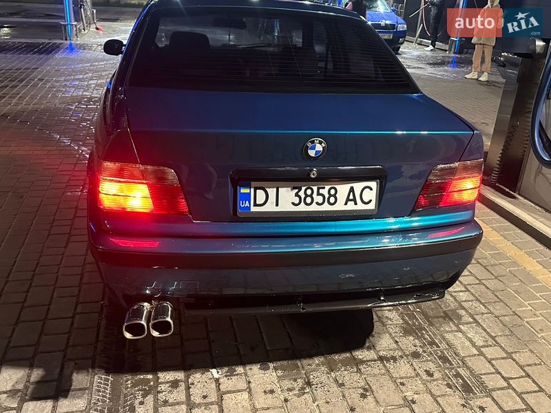 Седан BMW 3 Series 1995 в Днепре