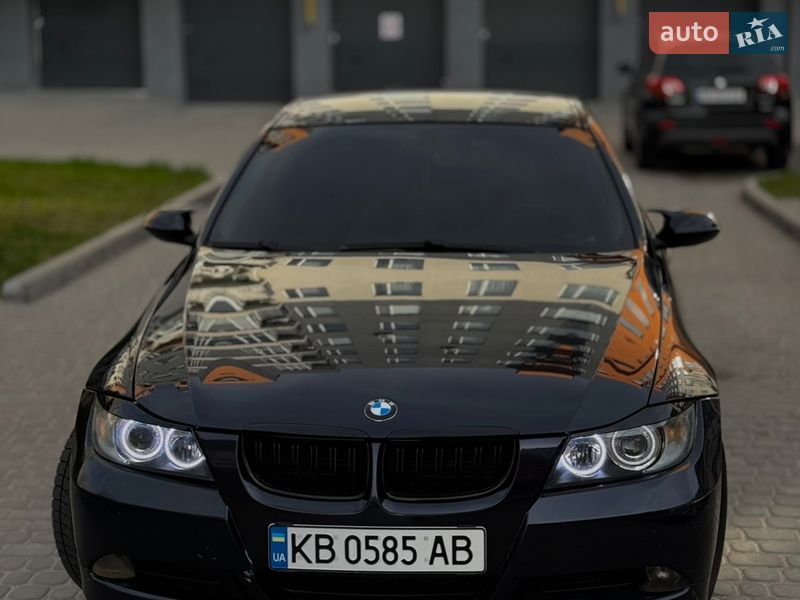 Седан BMW 3 Series 2007 в Виннице