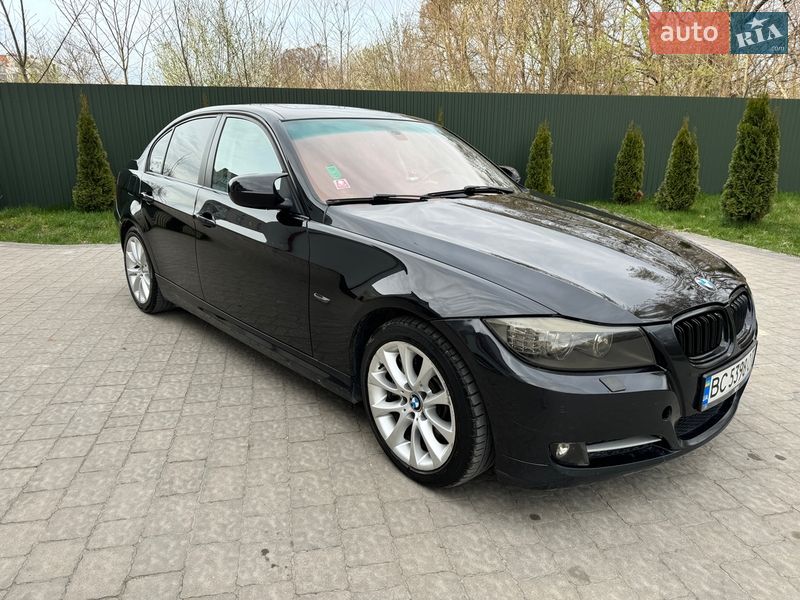 Седан BMW 3 Series 2009 в Львове