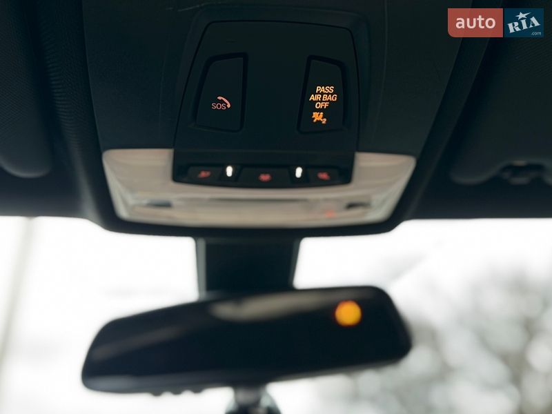 Седан BMW 3 Series 2017 в Одессе