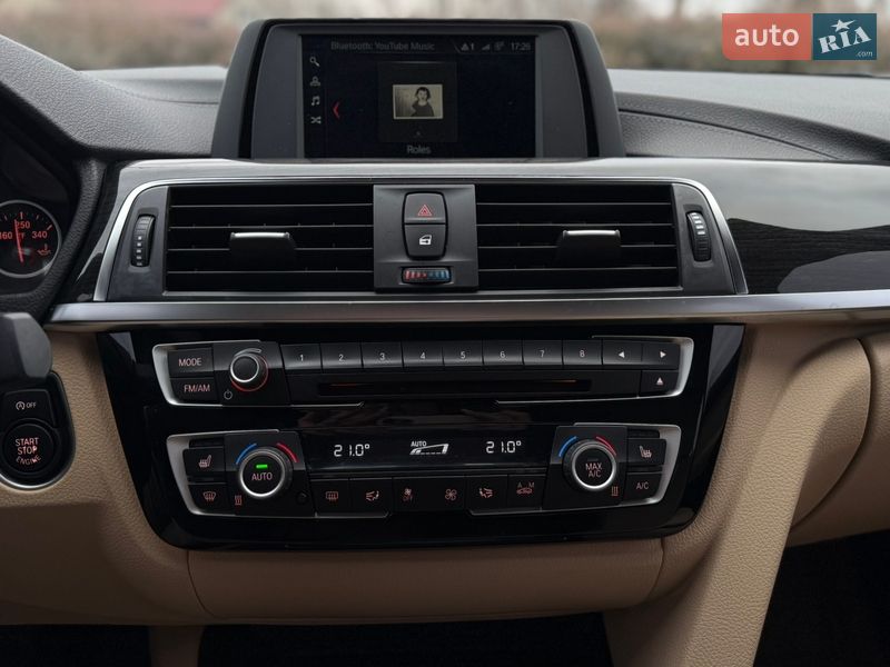 Седан BMW 3 Series 2017 в Одессе