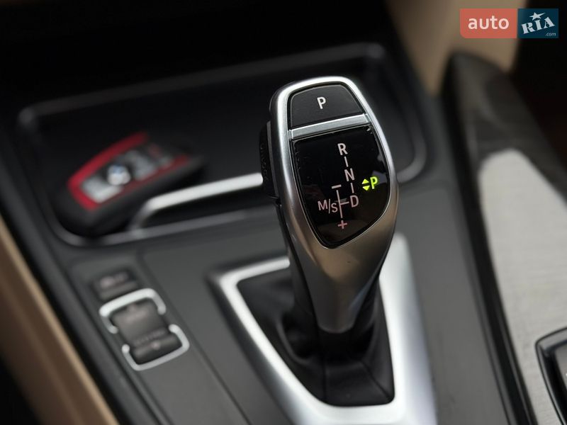 Седан BMW 3 Series 2017 в Одессе