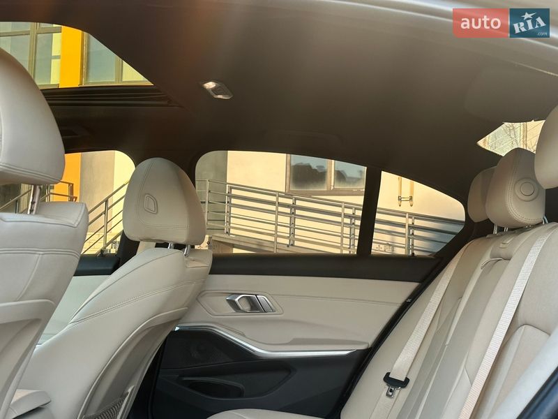 Седан BMW 3 Series 2020 в Виннице