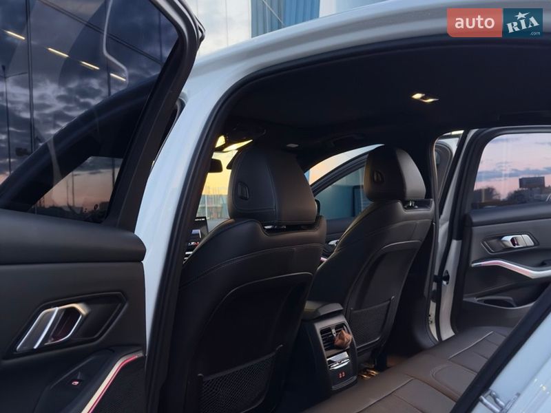 Седан BMW 3 Series 2023 в Киеве