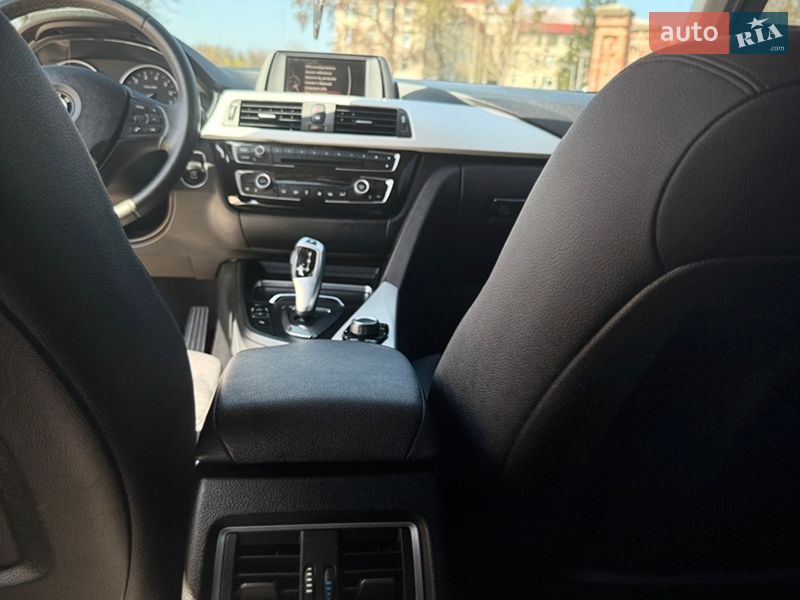 Седан BMW 3 Series 2017 в Белой Церкви