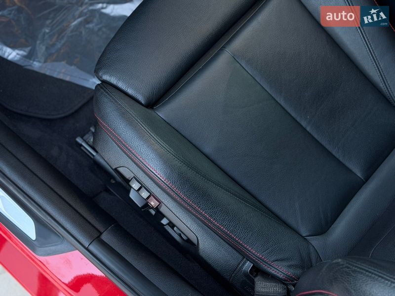 Седан BMW 3 Series 2013 в Львові