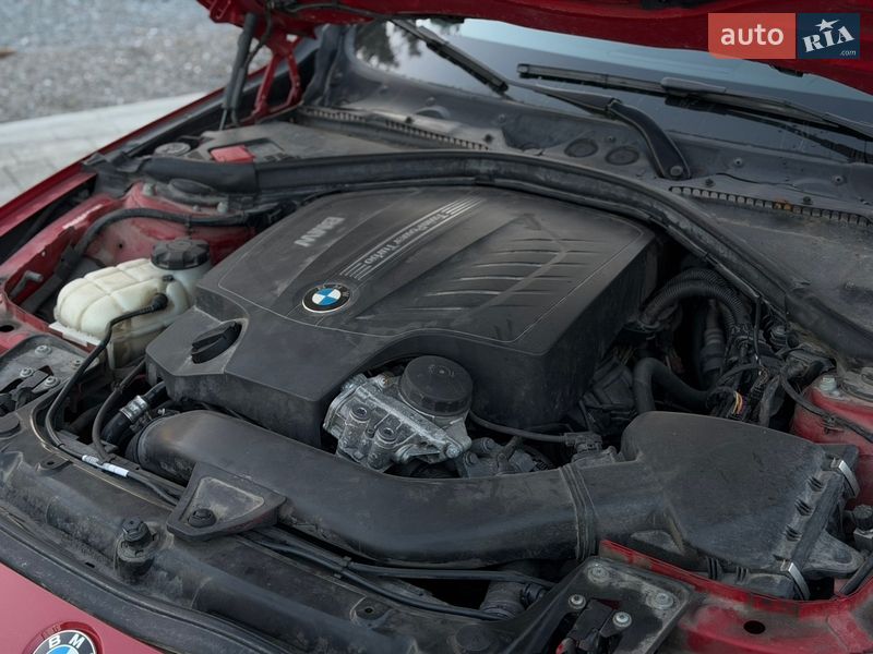 Седан BMW 3 Series 2013 в Львові