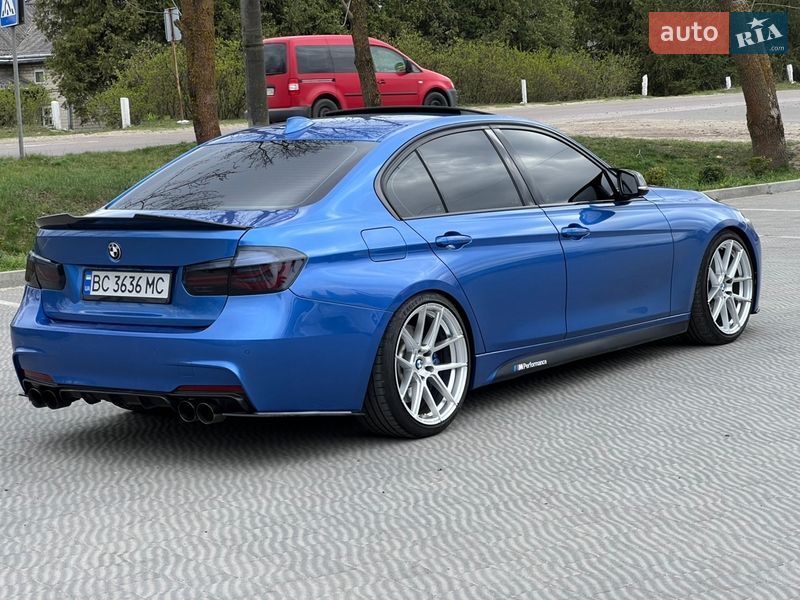 Седан BMW 3 Series 2015 в Яворове