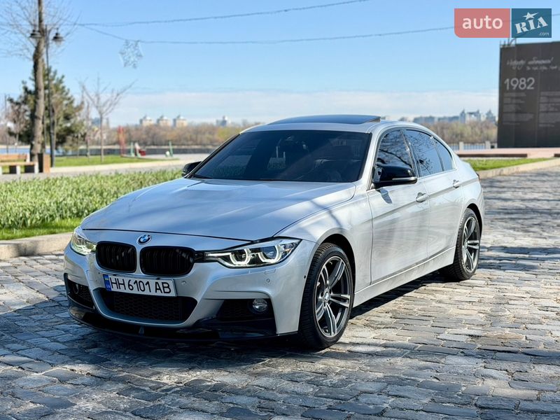 Седан BMW 3 Series 2016 в Киеве