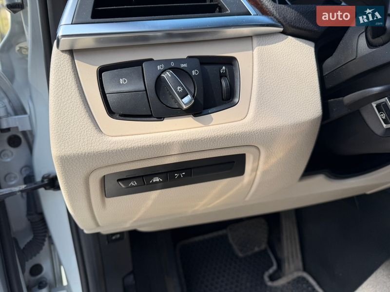 Седан BMW 3 Series 2016 в Киеве