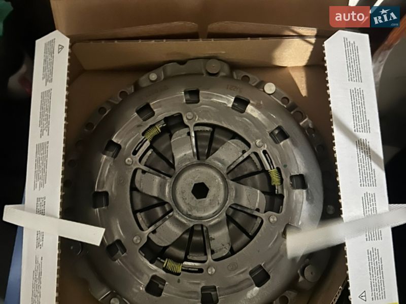 Седан BMW 3 Series 2001 в Львове