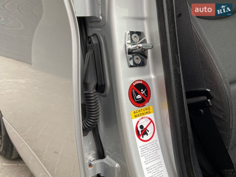 Седан BMW 3 Series 2007 в Виннице