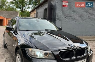 Универсал BMW 3 Series 2010 в Ромнах