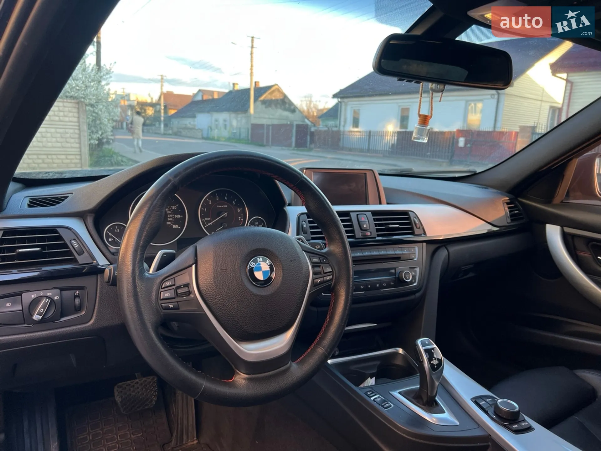 2012 BMW 3er - мініатюра 22