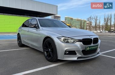 Седан BMW 3 Series 2017 в Києві