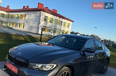 Седан BMW 3 Series 2019 в Львові