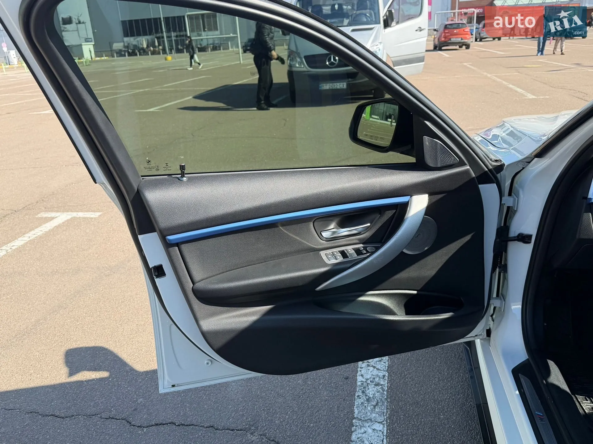 2016 BMW 3er - мініатюра 11