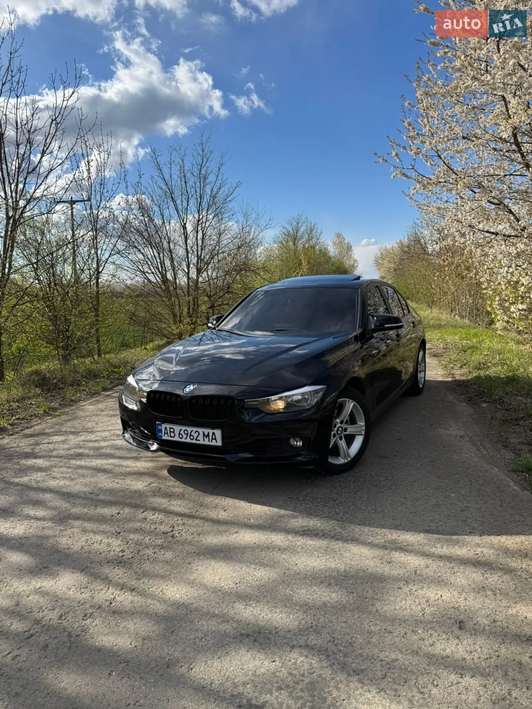 BMW 3 Series 2013 VIN WBA3B5C51EP539816 фото оголошення 3 з 19