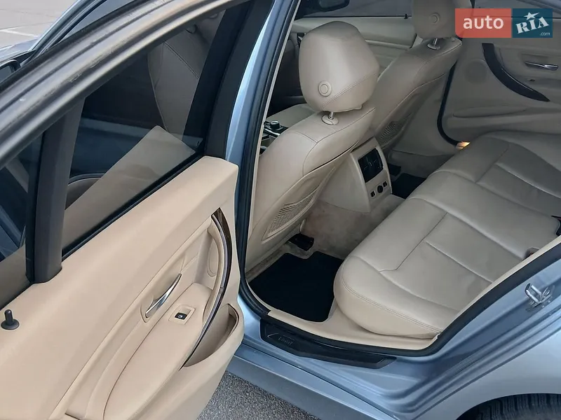 BMW 3 Series 2014 VIN WBA3B5C59FP653385 фото оголошення 23 з 93
