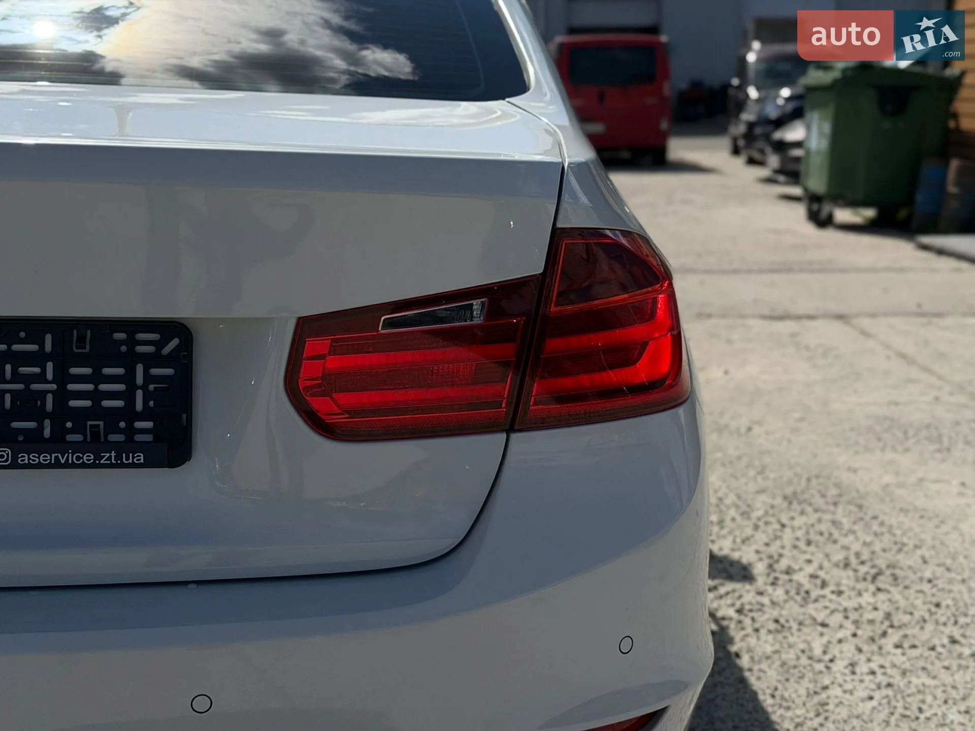 2012 BMW 3er - мініатюра 12