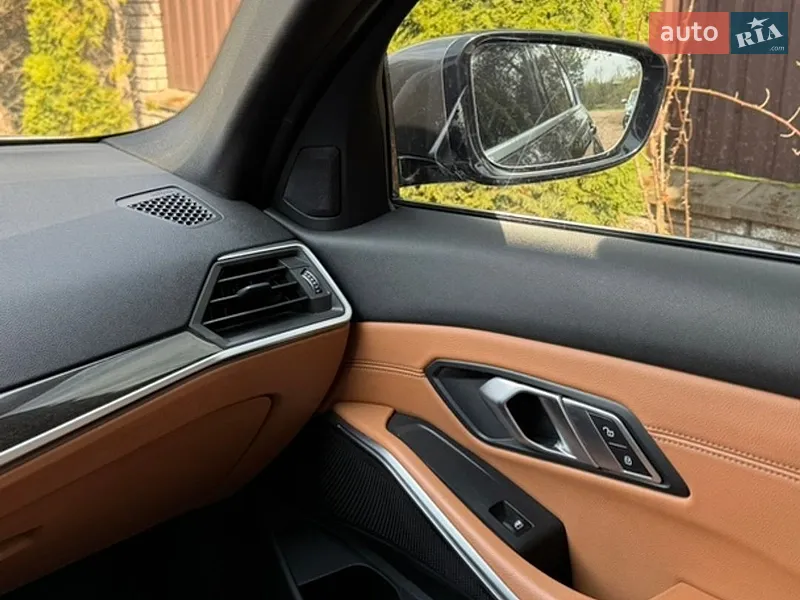 BMW 3 Series 2021 VIN 3MW5P7J01M8B80736 фото оголошення 18 з 76