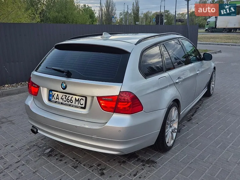 BMW 3 Series 2011 VIN WBAUY11050F040406 фото оголошення 7 з 50