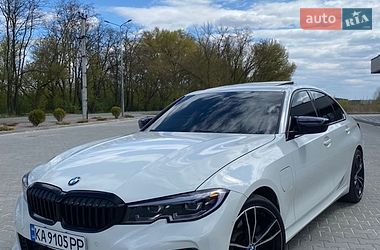 Седан BMW 3 Series 2021 в Киеве