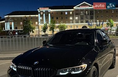 Седан BMW 3 Series 2020 в Кривом Роге