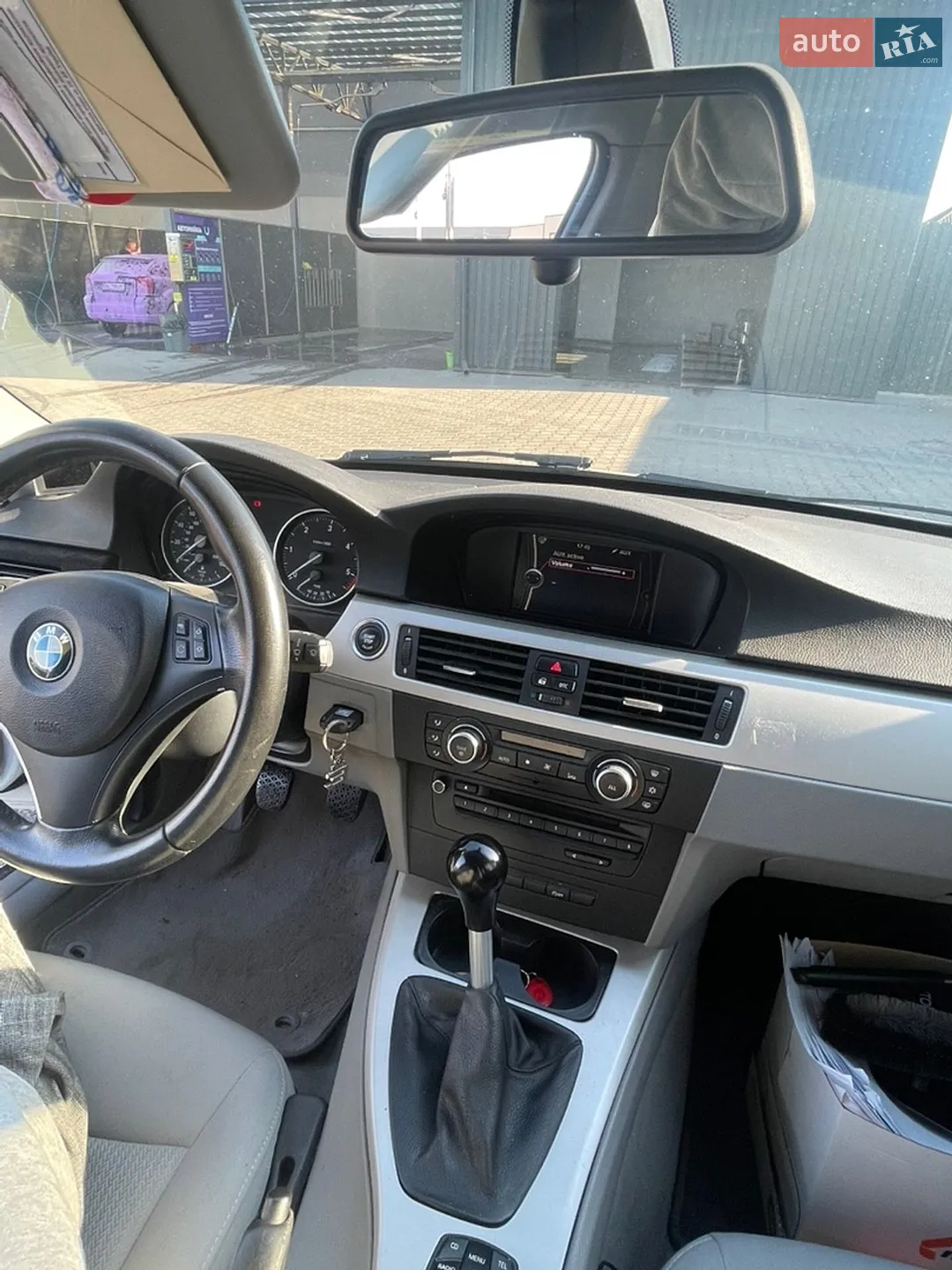 2010 BMW 3er - мініатюра 11