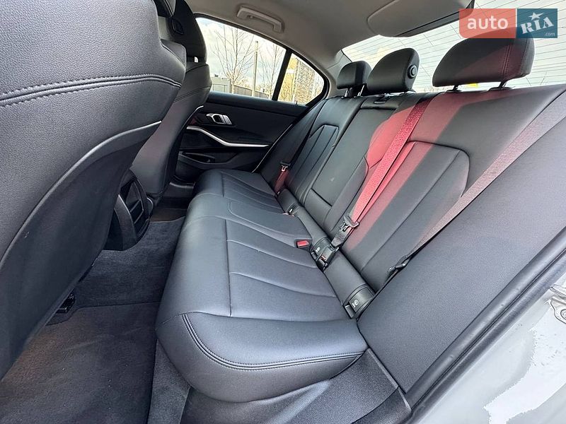 Седан BMW 3 Series 2021 в Киеве