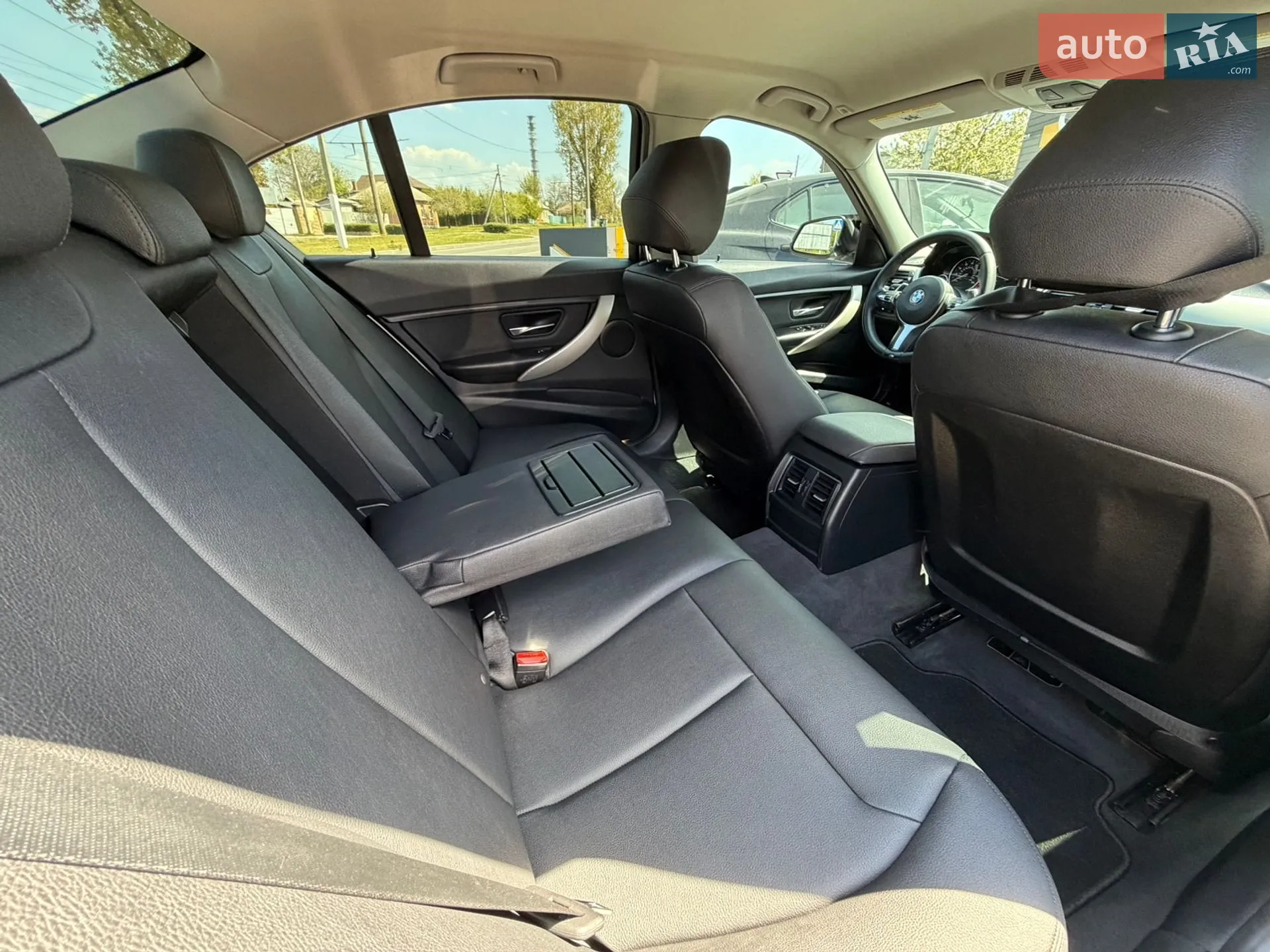 2016 BMW 3er - мініатюра 16