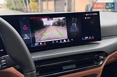 Седан BMW 3 Series 2025 в Киеве